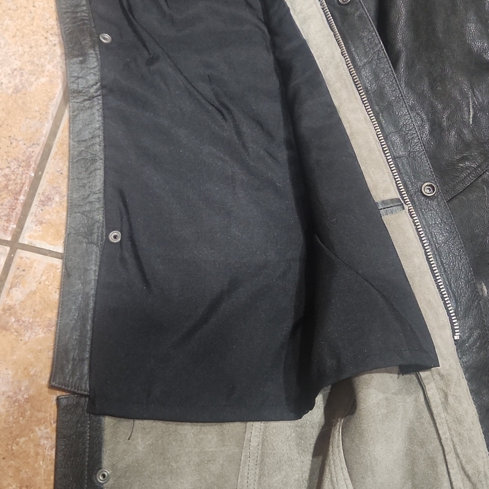 Harley Davidson Women's Black Leather Chaps. Womens XS - Picture 3 of 8